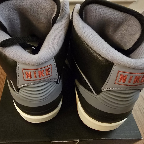 GS Air Jordan 2 Black Cement Sz 7 - Picture 5 of 6